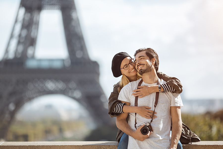 couple profitant de rencontres en france<br>